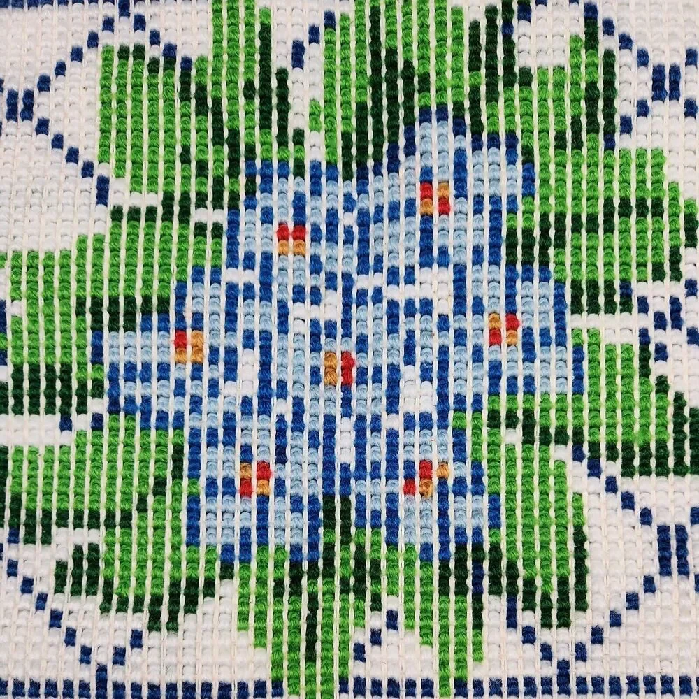 Vintage Completed Latch Hook Rug Flower Rectangle Wall Hanging Cottage Art 27x20